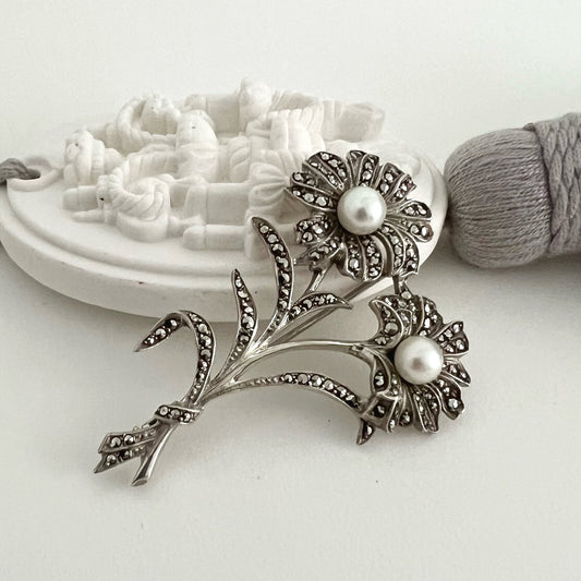 Vintage sterling silver, marcassites and cultured white pearls Flower pin